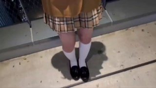 Blacked Raw呈献：美臀女友真听话，男友要她含黑鸡巴，立马照做